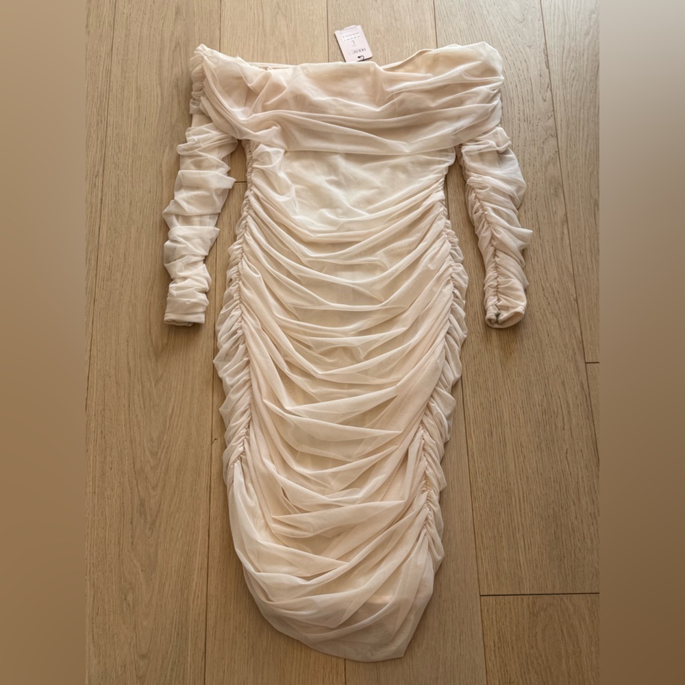 HOUSE OF CB “Anais” Ivory Ruched Tulle Dress BNWT CURRENTLY RETAILS $195 USD - Picture 2 of 6